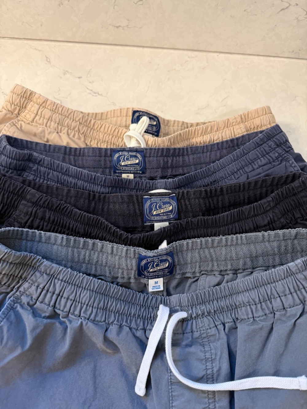 J. Crew Men’s Shorts 4 Pairs Size Medium 6 Inch Inseam - Picture 2 of 9